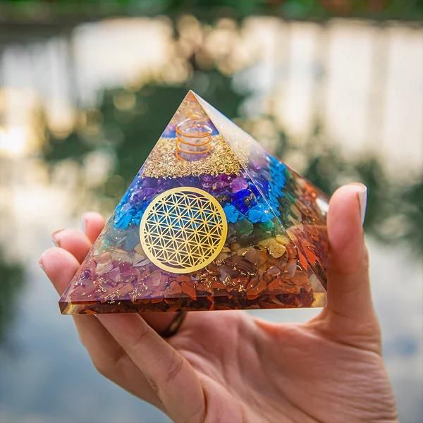 Seven Chakra Orgon Pyramid – Crystal Healing Energy Generator for Meditation & Positive Vibes