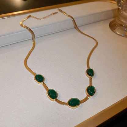 Elegance Redefined – Oval Green Crystal Pendant Necklace Set with Bracelet