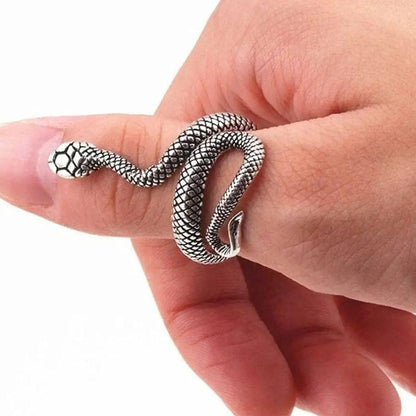 Stylish Silver & Black Snake Ring for Women & Girls – Adjustable Gothic Jewelry